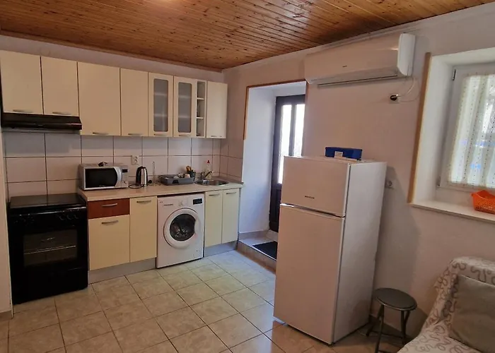 Studio Apartman Kastel Kambelovac