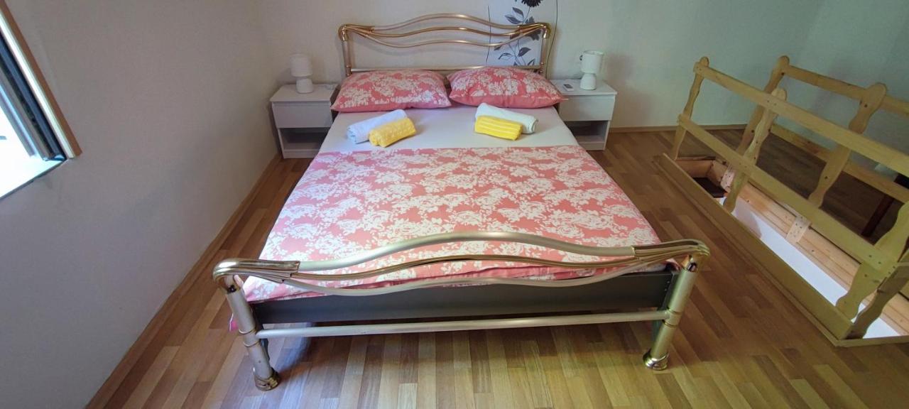 Kastel Kambelovac Apartment